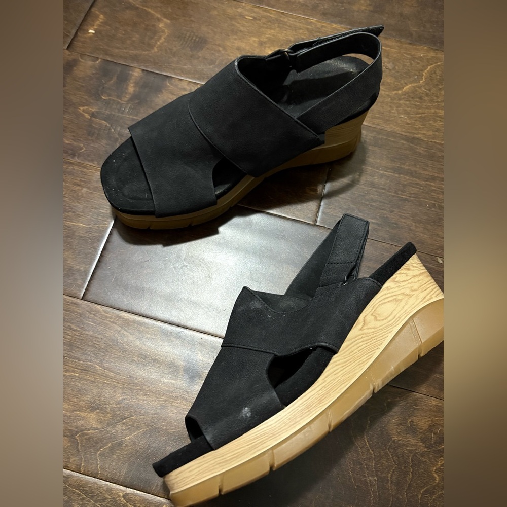 Pierre Dumas Black Casual Wedges